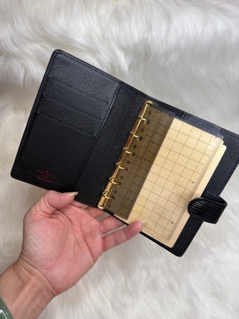 Louis Vuitton Black Epi Leather Small Agenda Cover - Picture 6 of 10